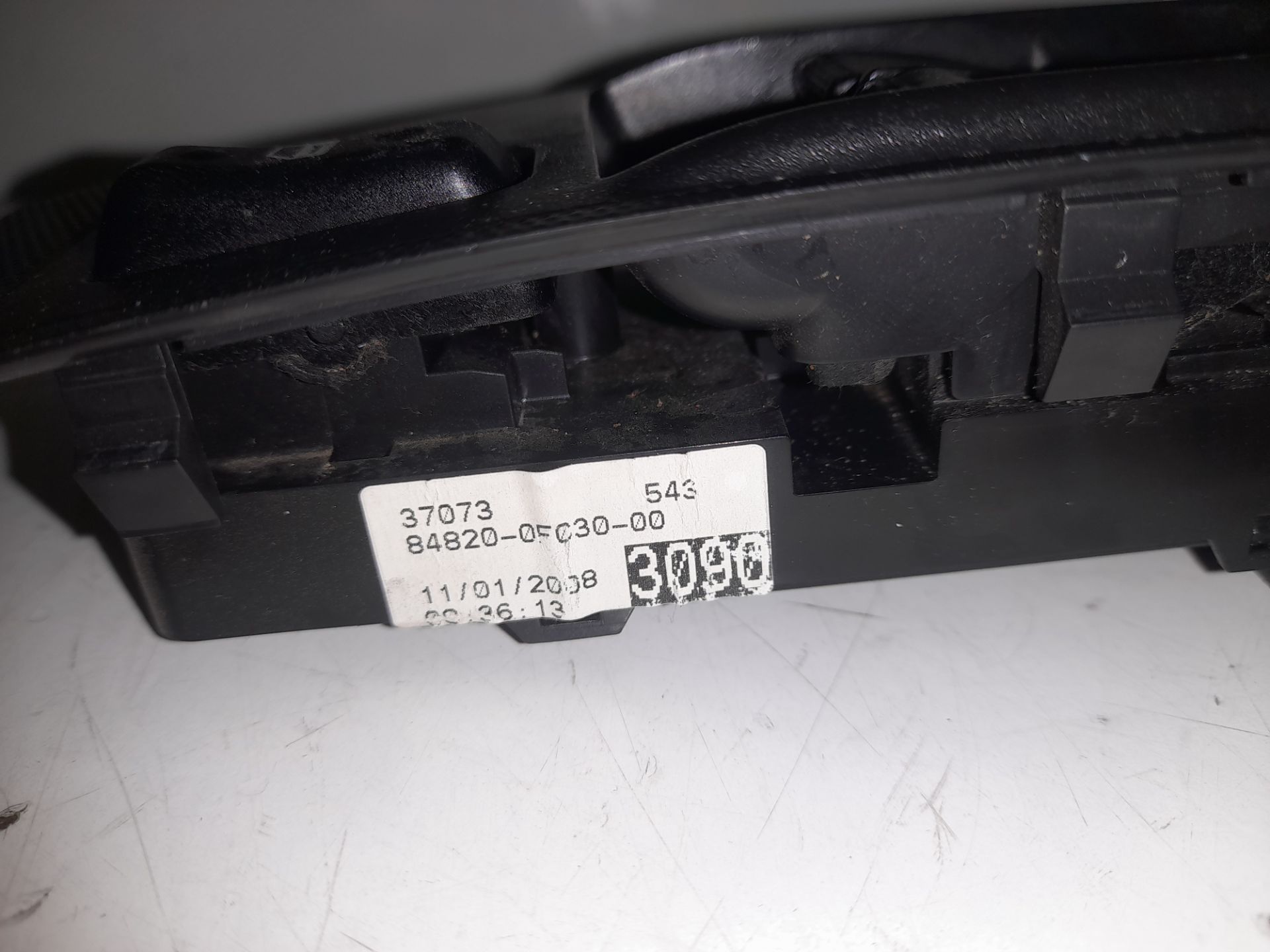 Mando elevalunas delantero izquierdo toyota corolla verso (r1) 2.2 d4d luna