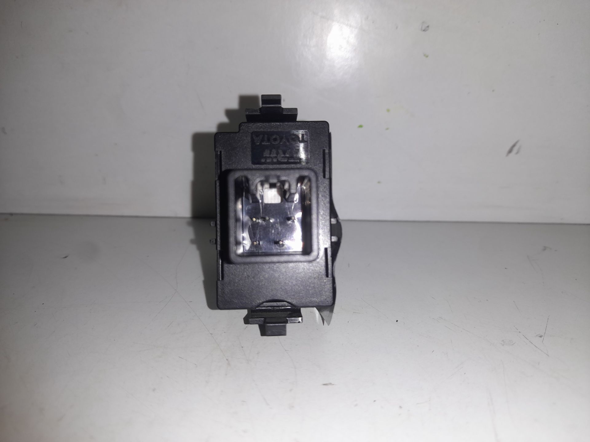 Mando elevalunas delantero derecho toyota corolla verso (r1) 2.2 d4d luna