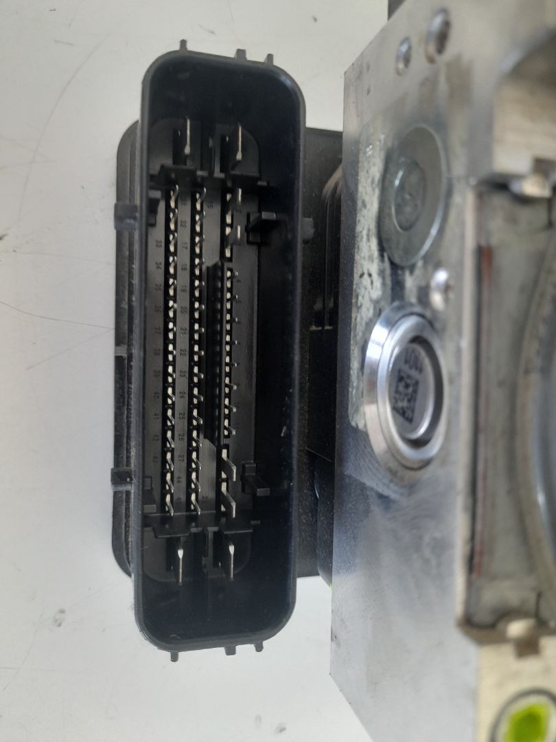 Abs ford mondeo berlina (cng) titanium