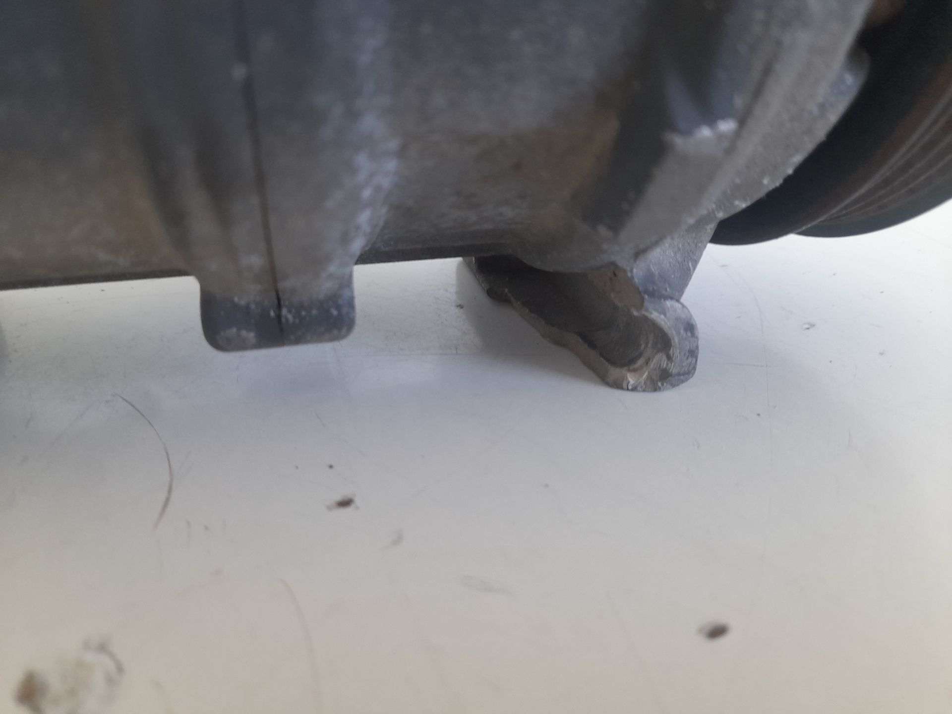 Compresor aire acondicionado iveco eurostar ld (1993) fsa     (ld 440 e 48  4x2) gra