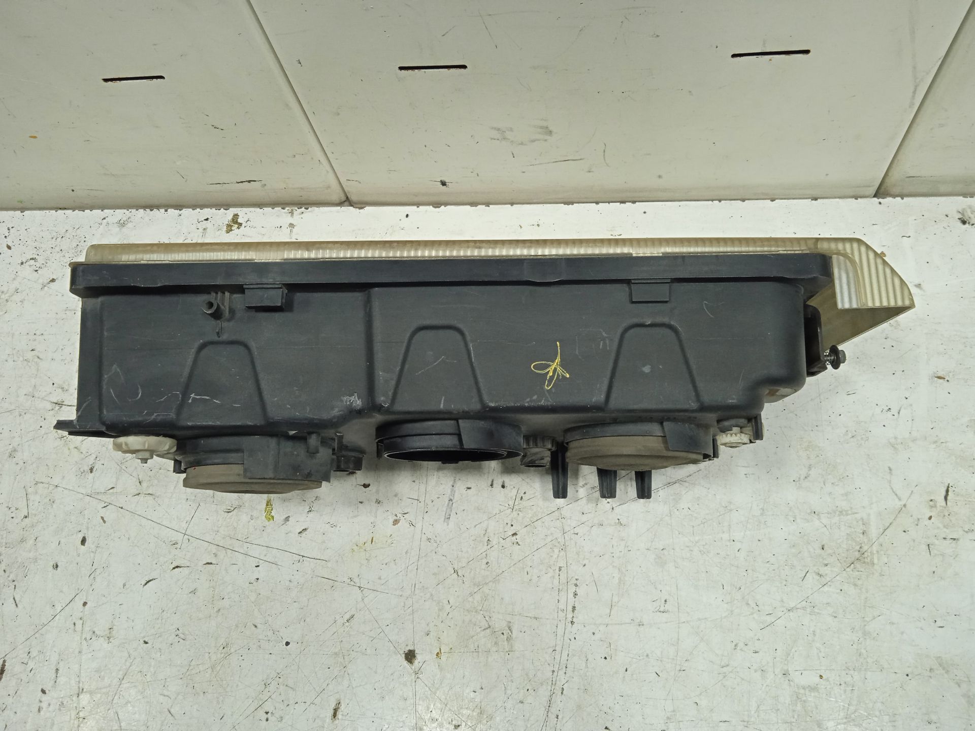 Faro izquierdo renault magnum cabina adel.tractor semirr. gv