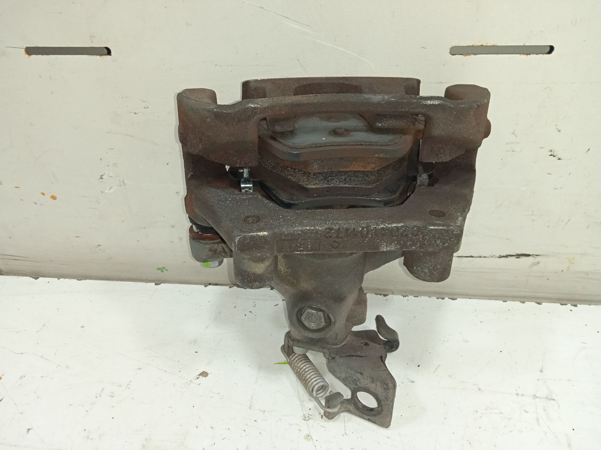 Pinza de freno trasera izquierda ford mondeo berlina (ge) ambiente (06.2003) (d)