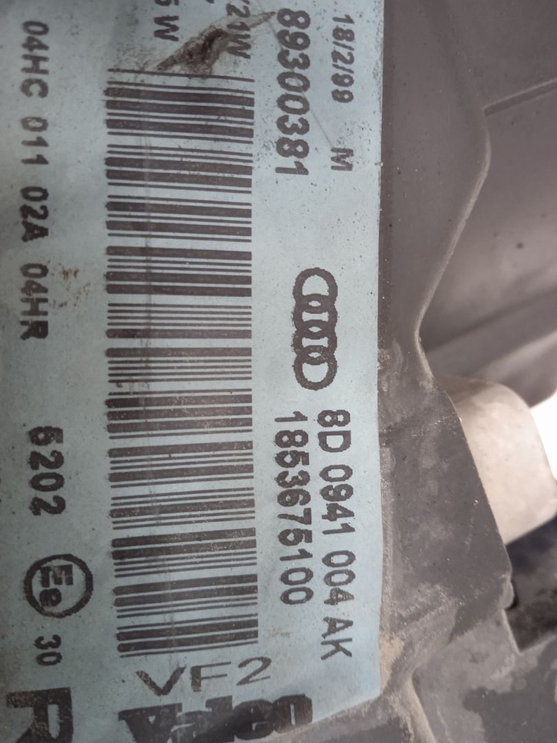 Faro derecho audi a4 berlina (b5) 1.8