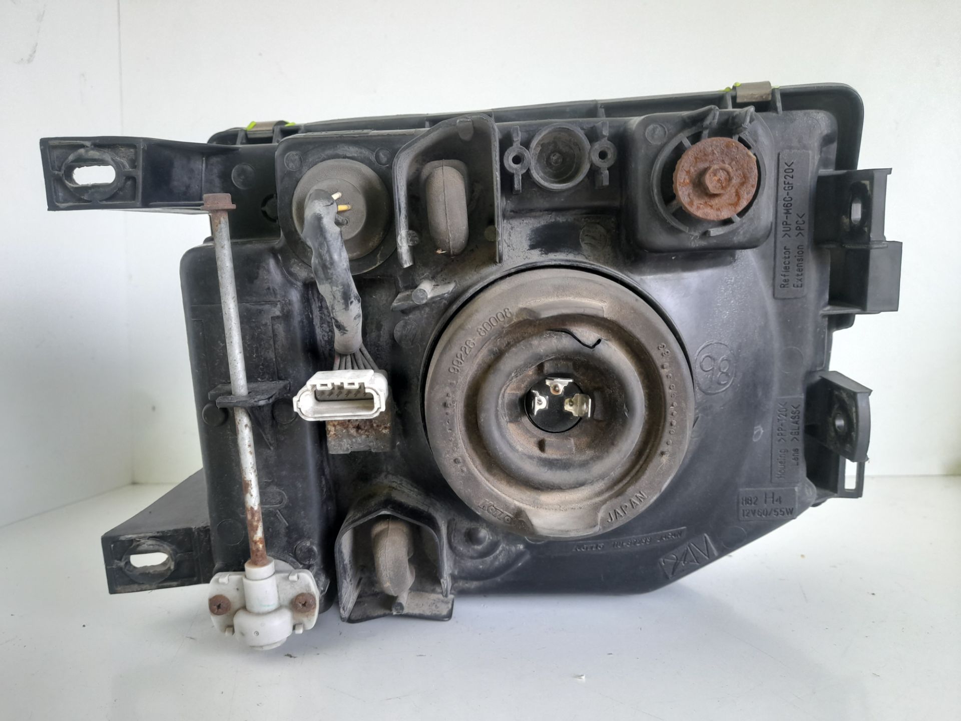 Faro derecho mitsubishi galloper (hyundai)(02.1998) 2.5 tdi s.e. confort (5ptas.)