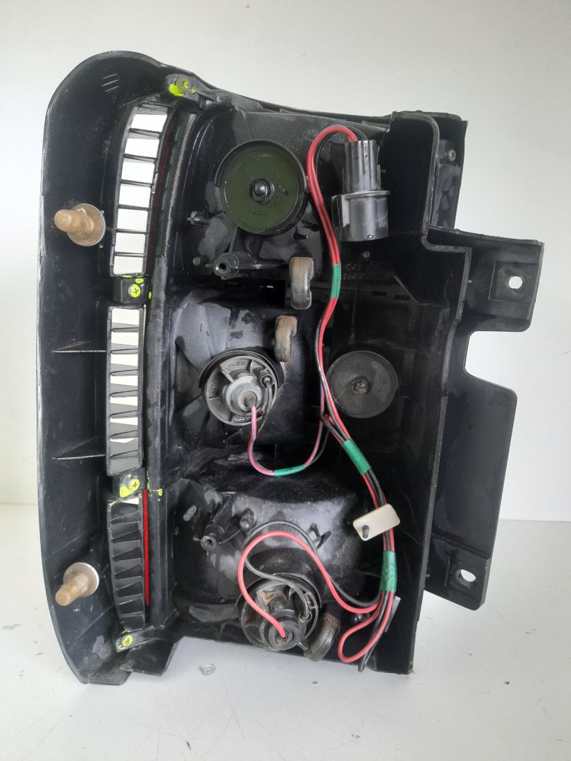 Piloto trasero derecho mitsubishi galloper (hyundai)(02.1998) 2.5 tdi s.e. confort (5ptas.)