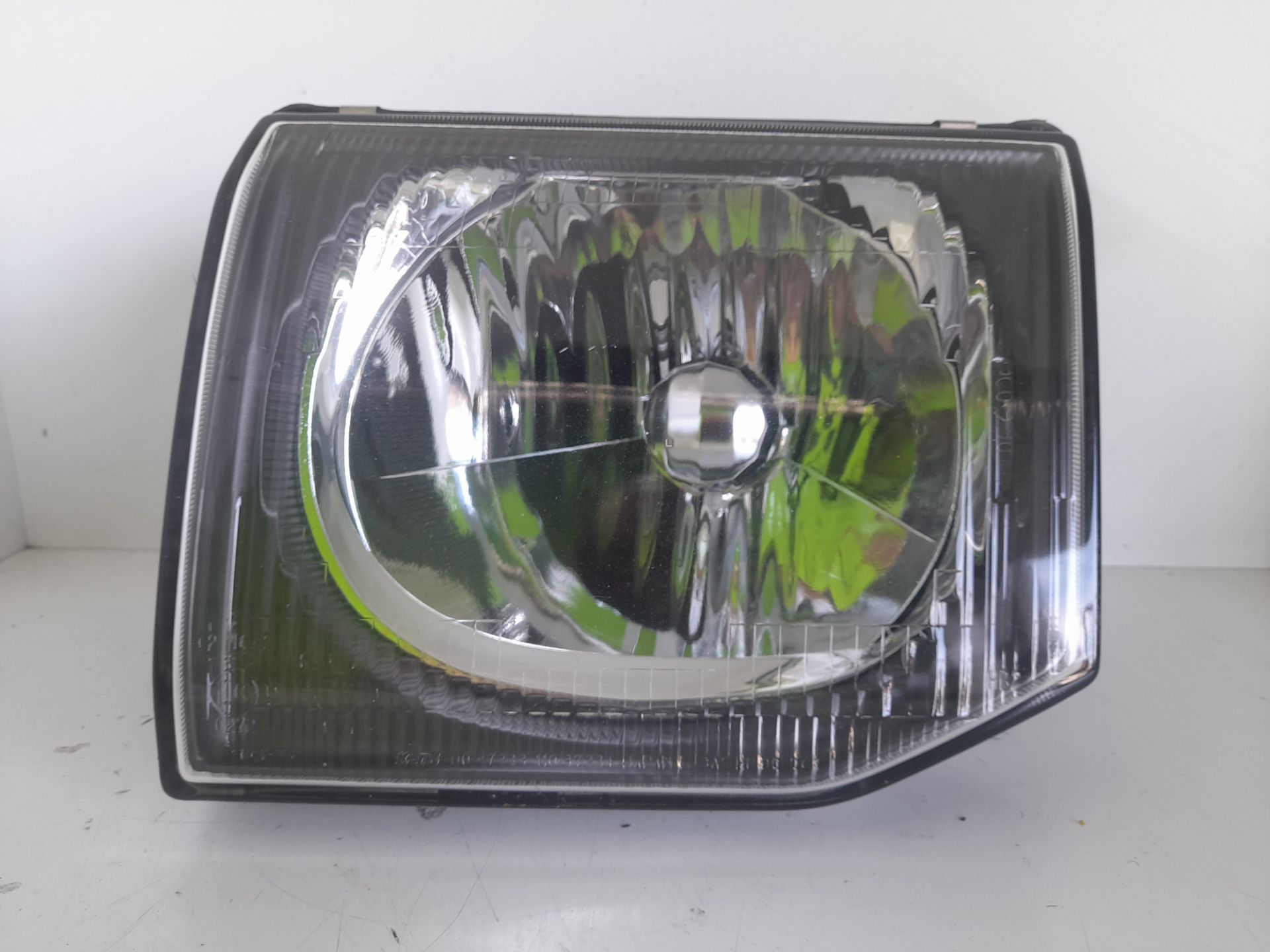 Faro izquierdo mitsubishi galloper (hyundai)(02.1998) 2.5 tdi s.e. confort (5ptas.)