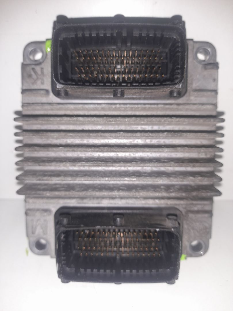 Centralita motor uce opel zafira a club