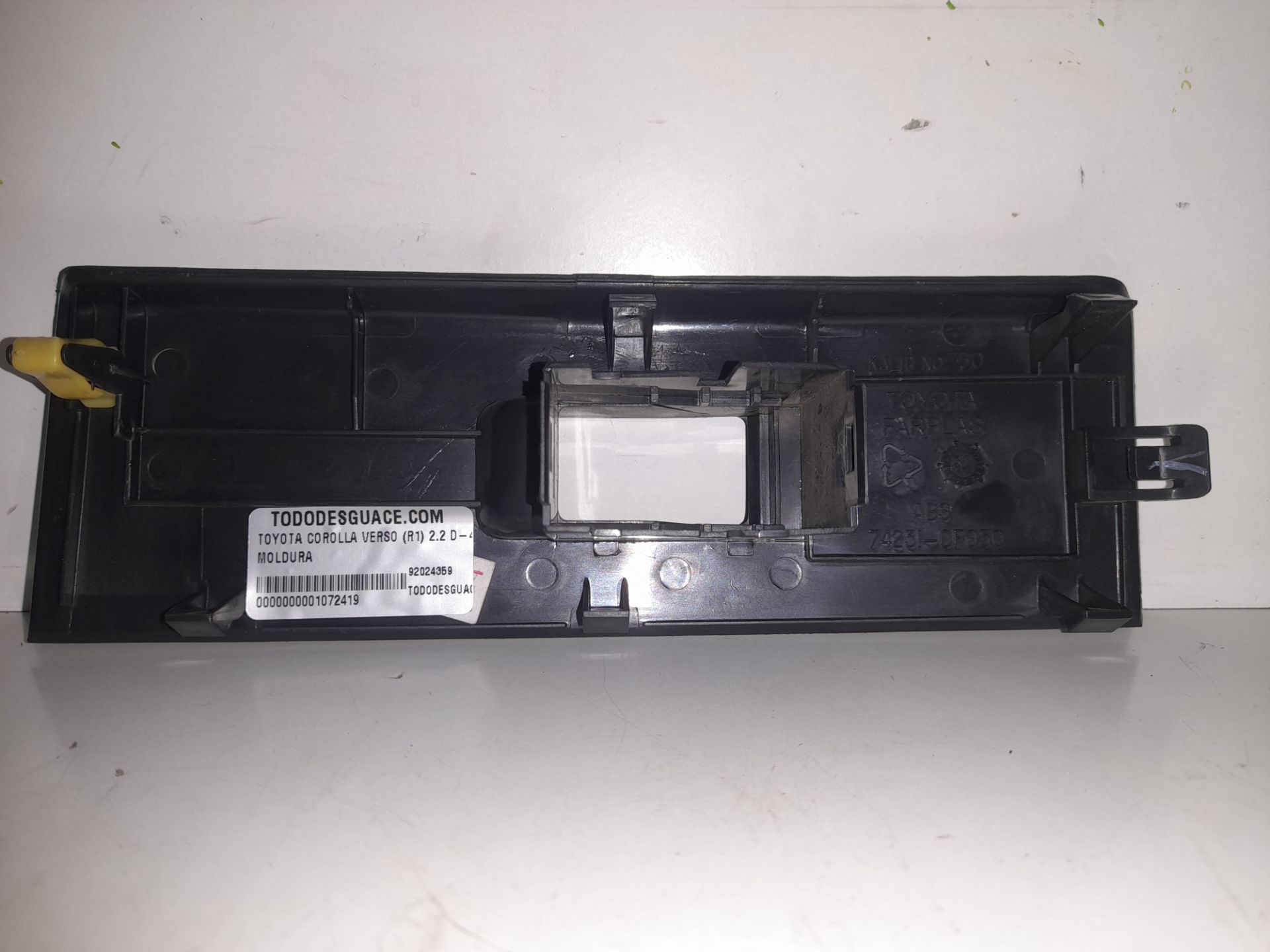 Moldura toyota corolla verso (r1) 2.2 d4d luna