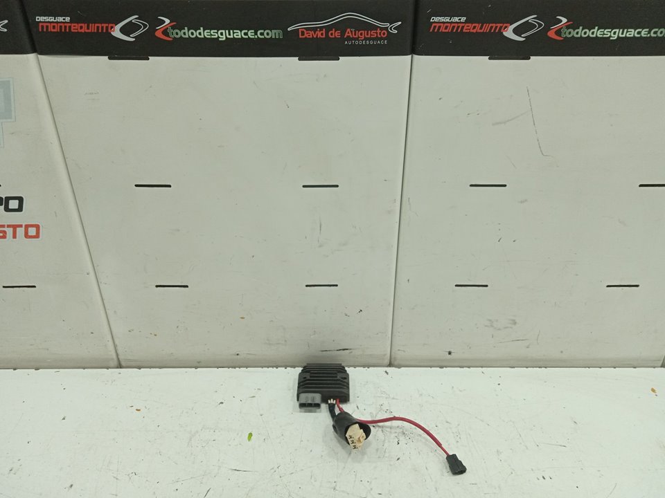Regulador de corriente yamaha  no identificado