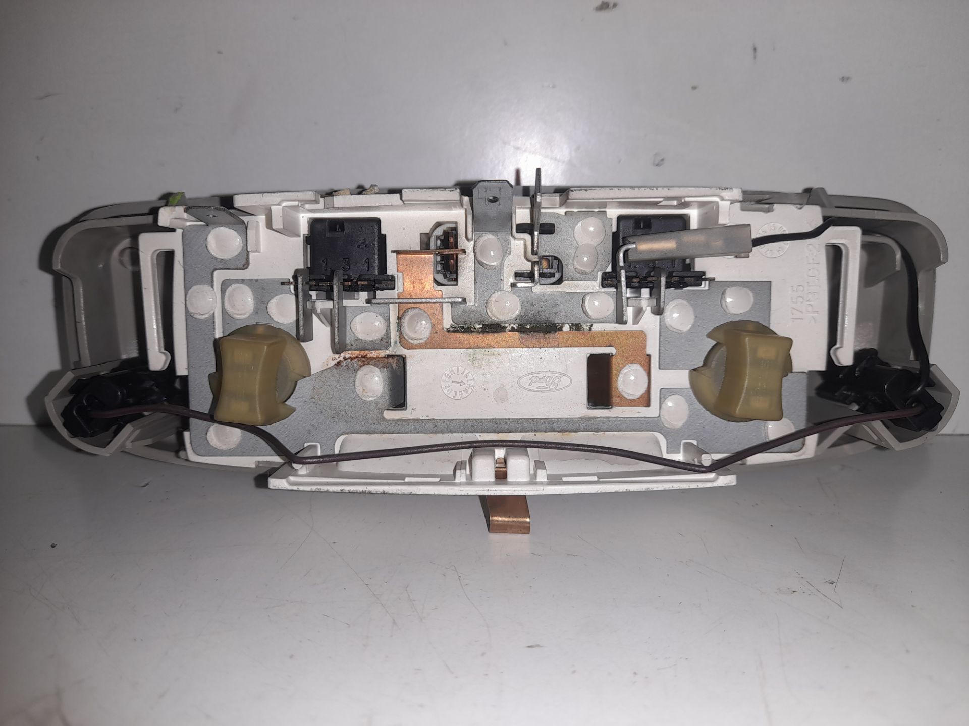 Luz interior ford mondeo berlina (ca2) ghia