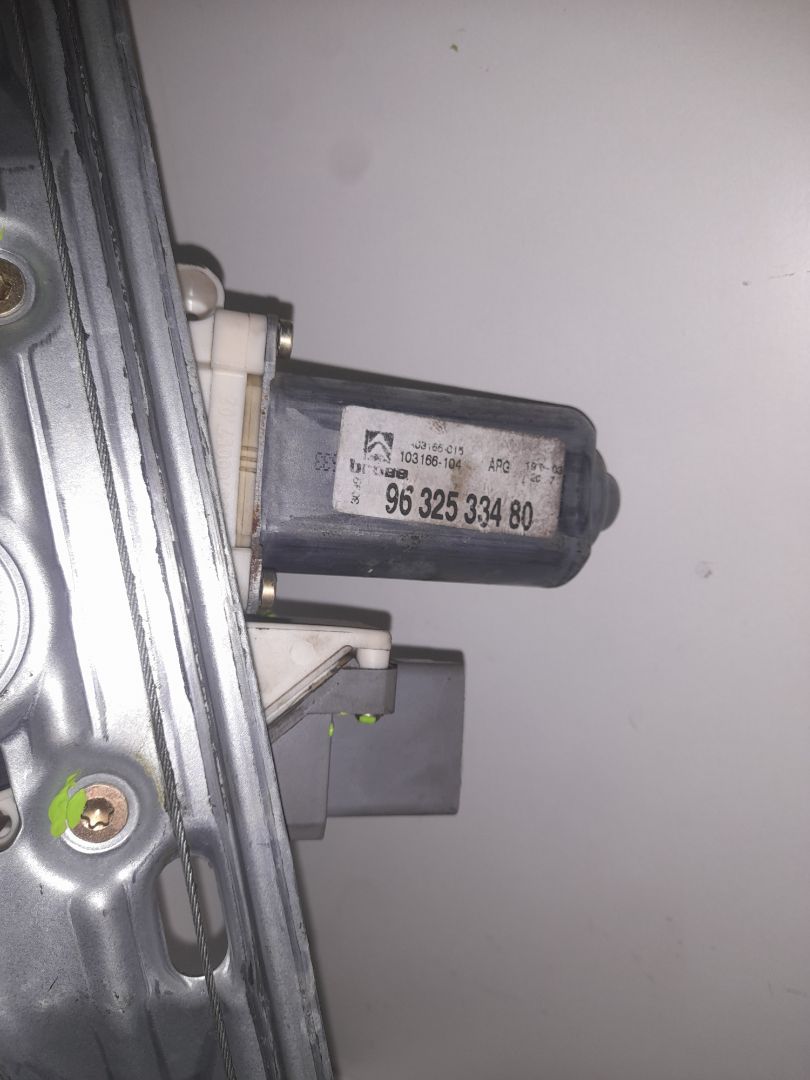 Elevalunas trasero izquierdo citroen c5 berlina exclusive