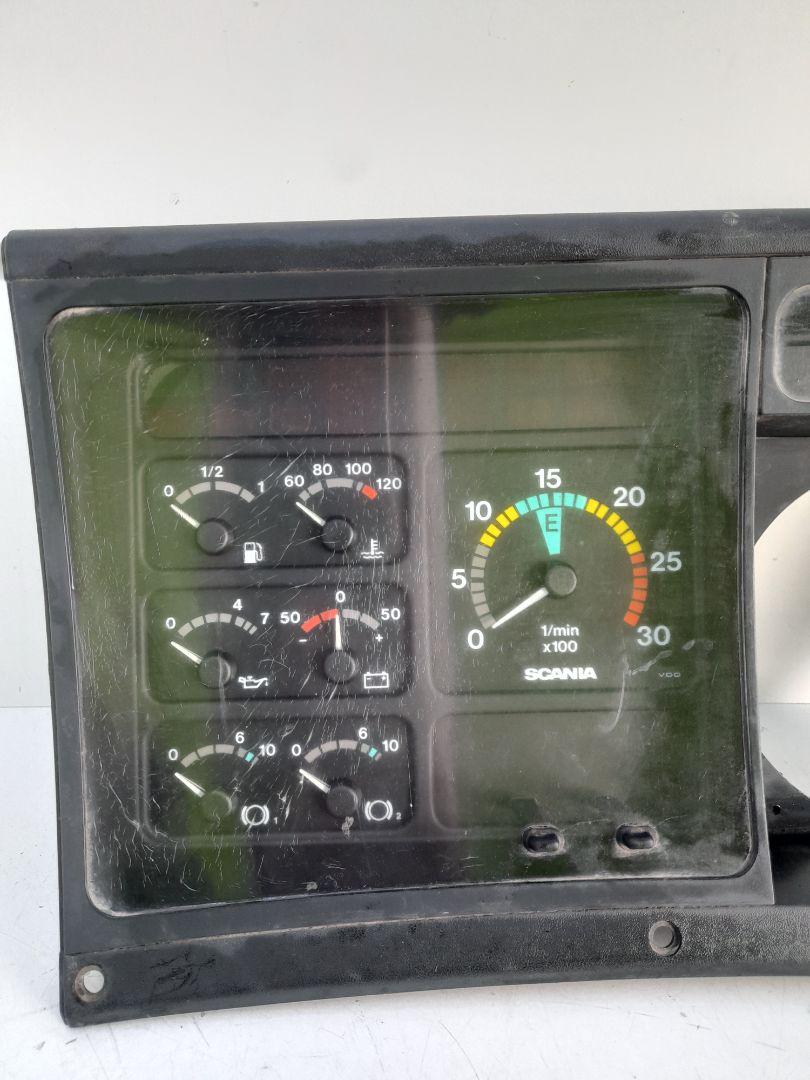 Cuadro instrumentos scania baureihe 4 (p 94 d)(1996) 
