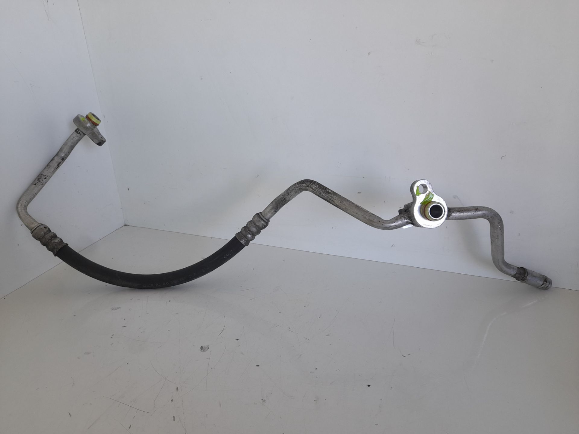 No identificado toyota yaris (p13) hybrid feel!