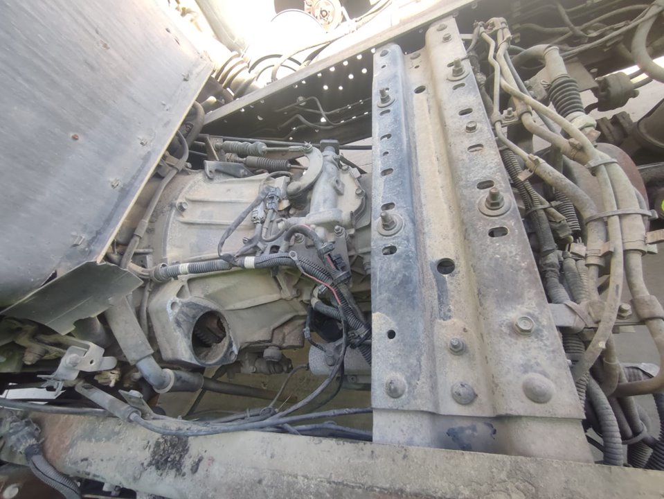 Caja cambios isuzu n serie fg  35t cabina doble