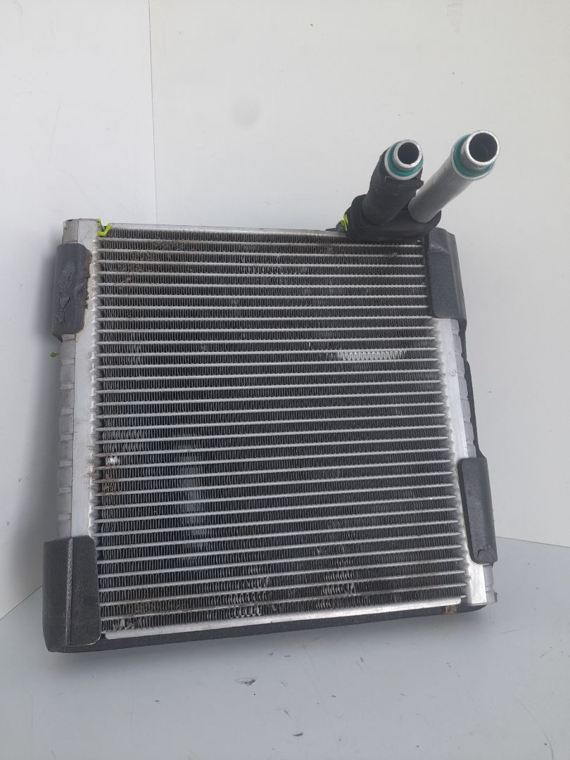 Condensador / radiador  aire acondicionado dacia sandero iii 