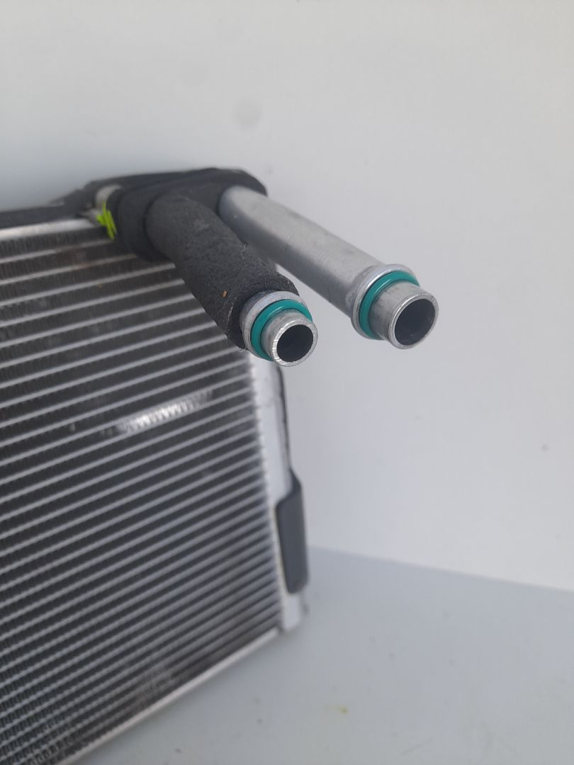 Condensador / radiador  aire acondicionado dacia sandero iii 