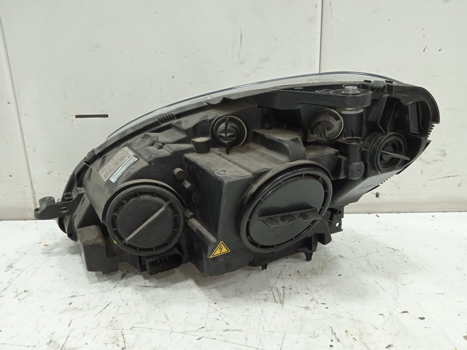 Faro derecho mercedes-benz clase c (bm 204) berlina c 220 cdi (204.008)
