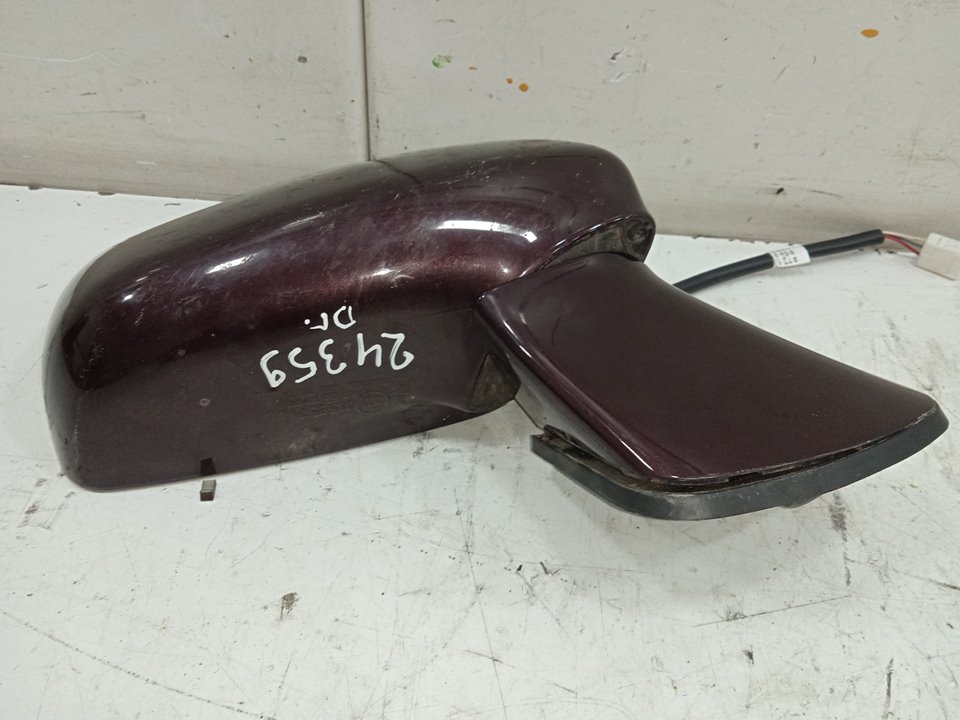 Retrovisor derecho toyota corolla verso (r1) 2.2 d4d luna