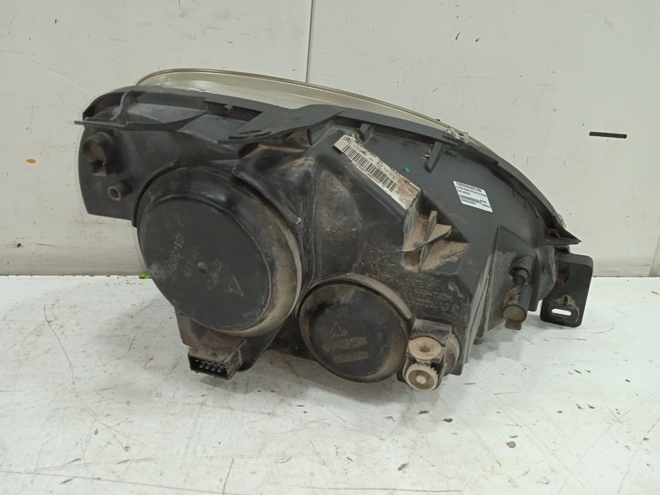 Faro derecho citroen xsara berlina 2.0 hdi 66kw premier