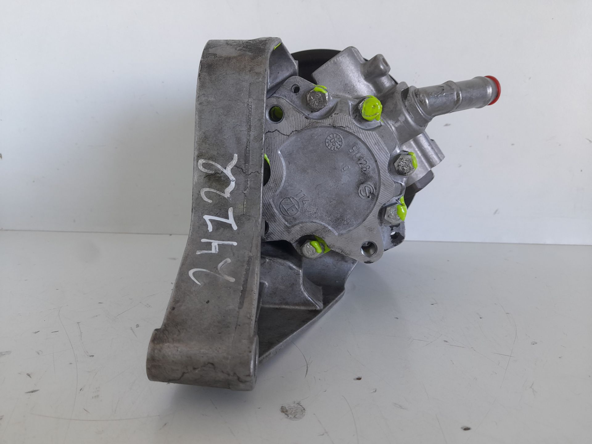 Bomba direccion bmw serie 3 berlina (e90) 320d