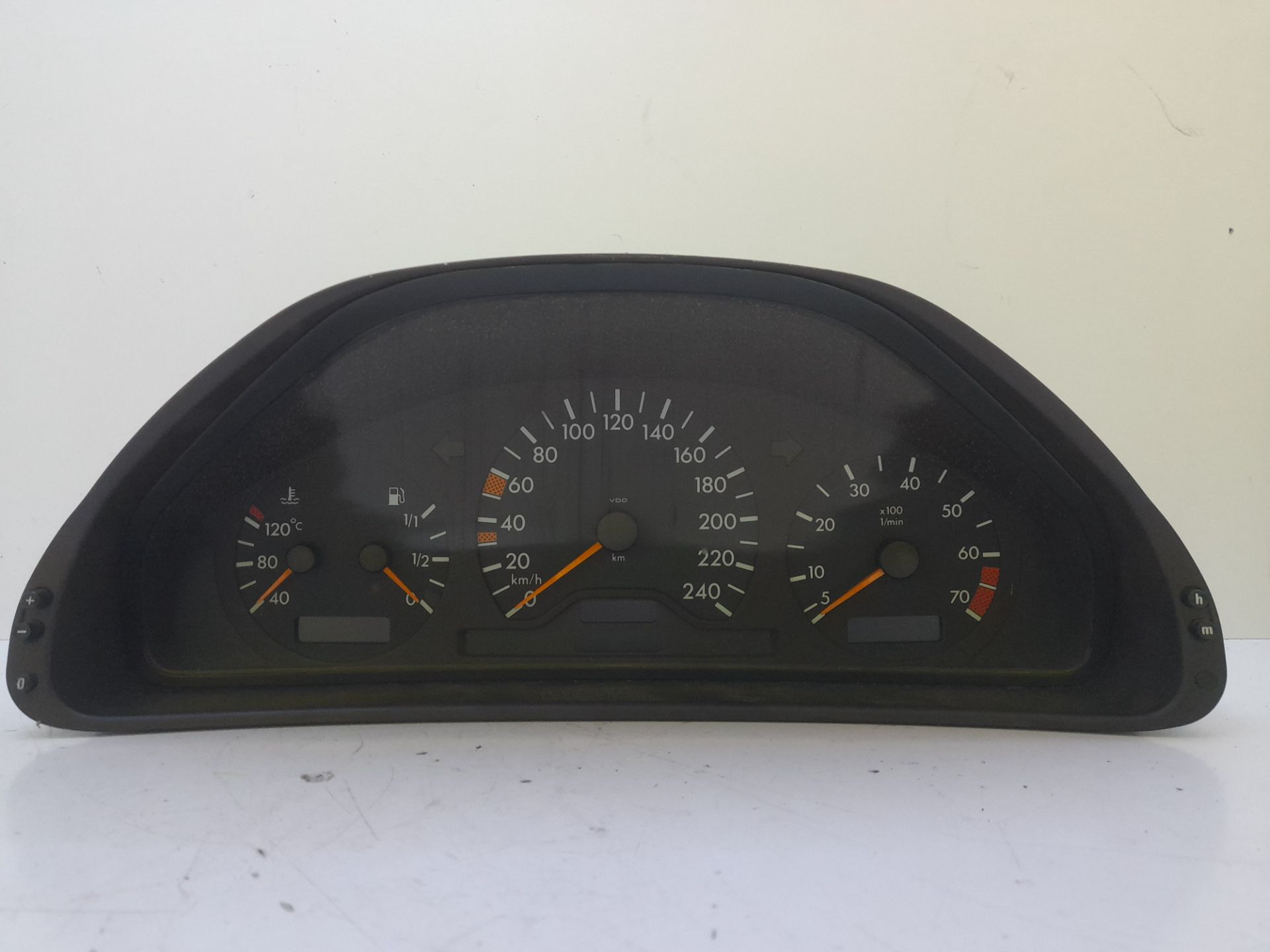 Cuadro instrumentos mercedes-benz clase e (bm 210) berlina 