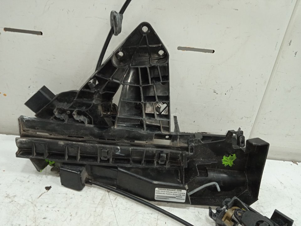 Cerradura puerta delantera izquierda ford focus berlina (cap) ambiente (d)