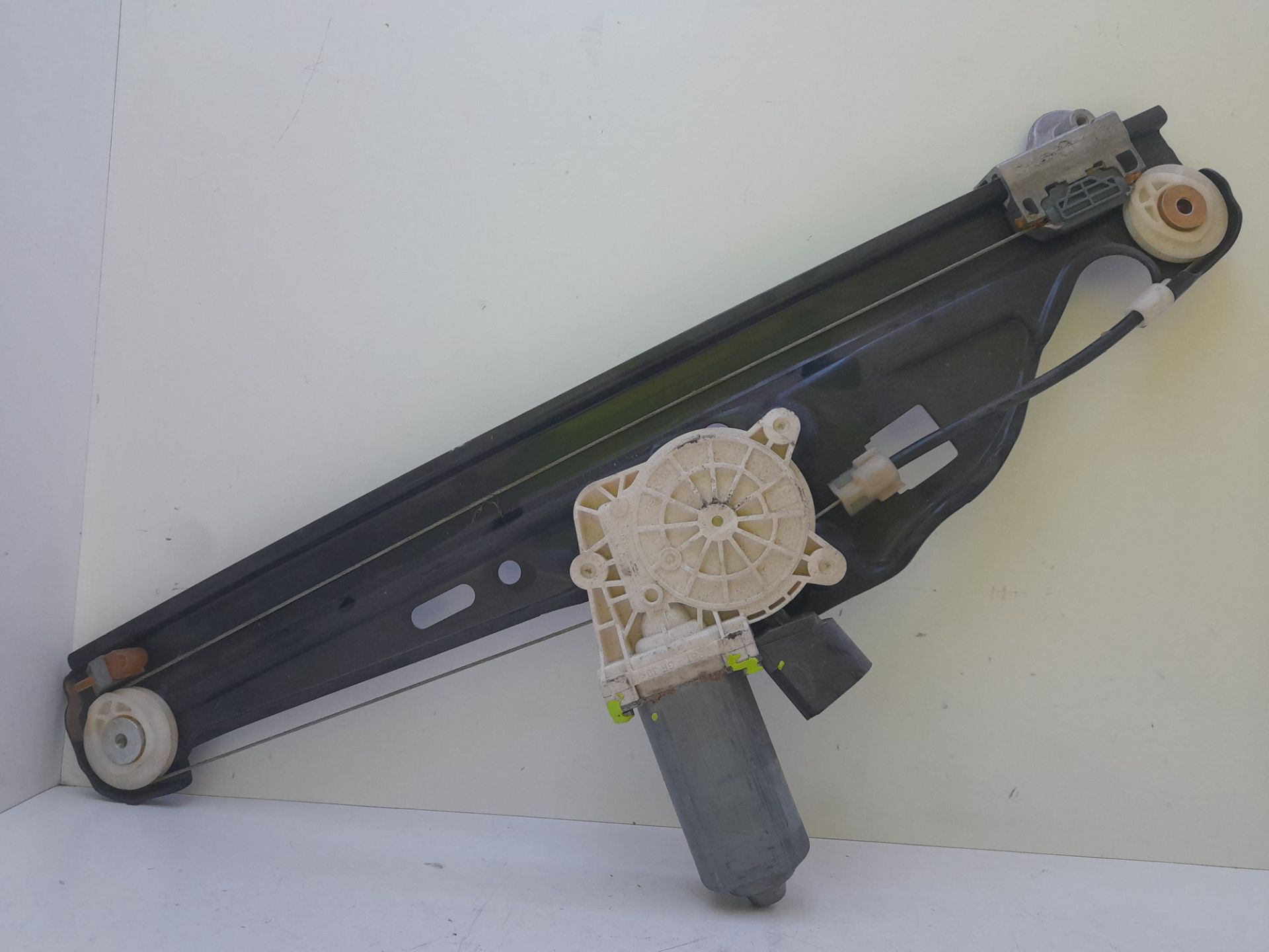 Elevalunas trasero derecho bmw serie 5 berlina (e60) 530d