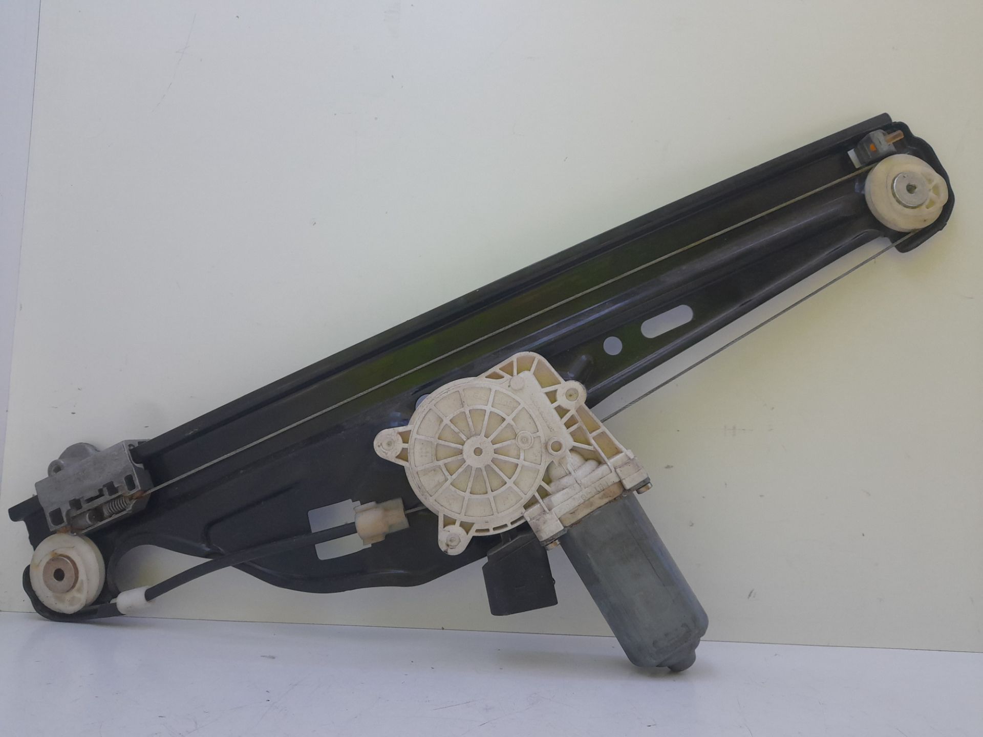 Elevalunas trasero izquierdo bmw serie 5 berlina (e60) 530d