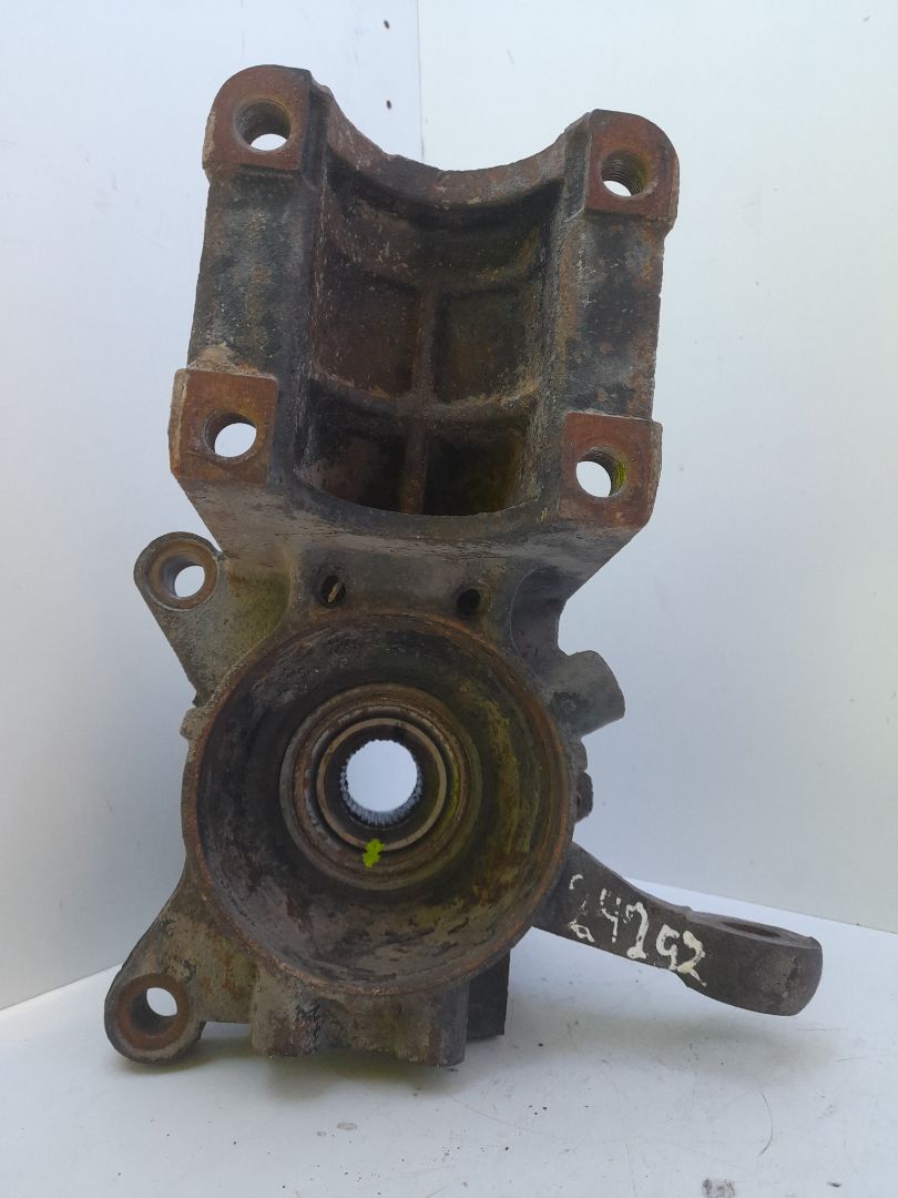 Mangueta delantera derecha 2.3 jtd       batalla 2850 mm