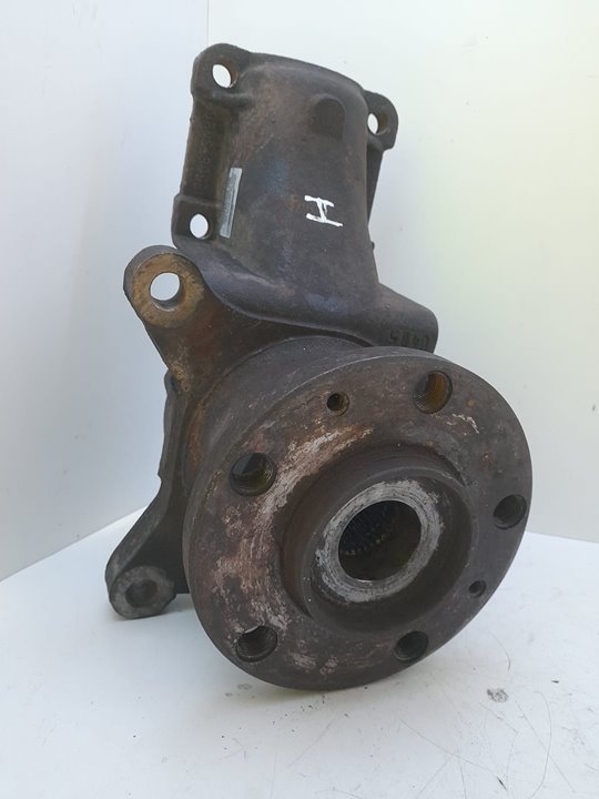 Mangueta delantera izquierda 2.3 jtd       batalla 2850 mm