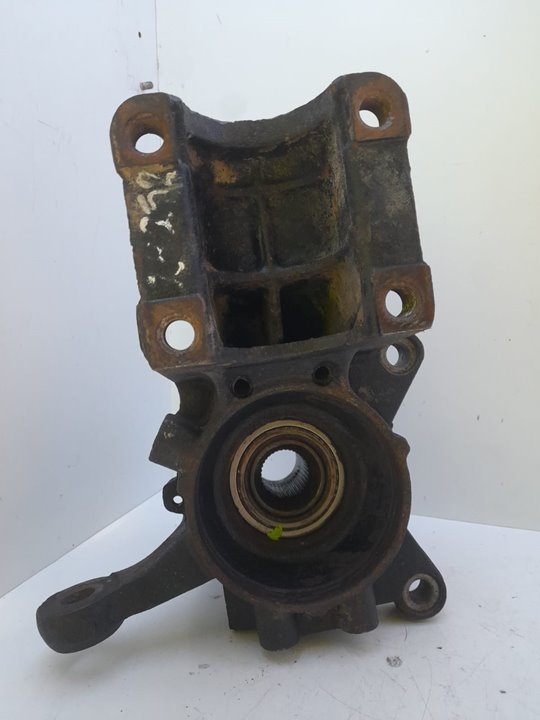 Mangueta delantera izquierda 2.3 jtd       batalla 2850 mm