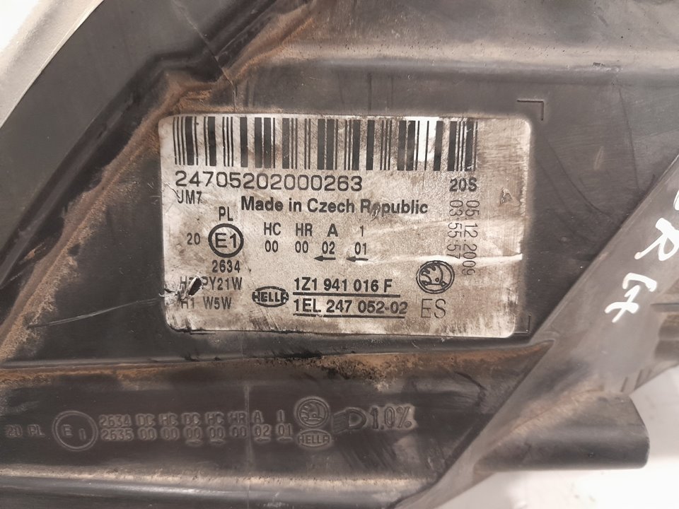 Faro derecho skoda octavia berlina (1z3) trend