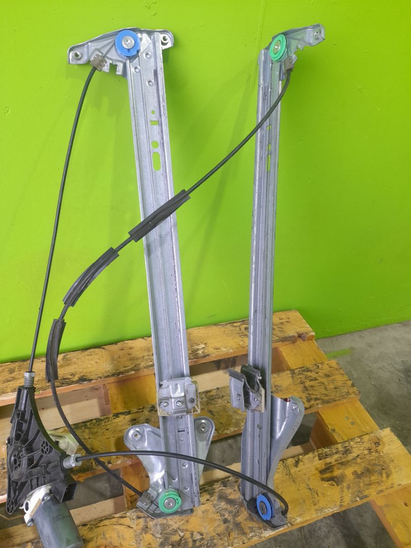 Elevalunas delantero izquierdo mercedes-benz actros 4 2-ejes bm 963 (2011) 18xx 4x2 szm l bigspace