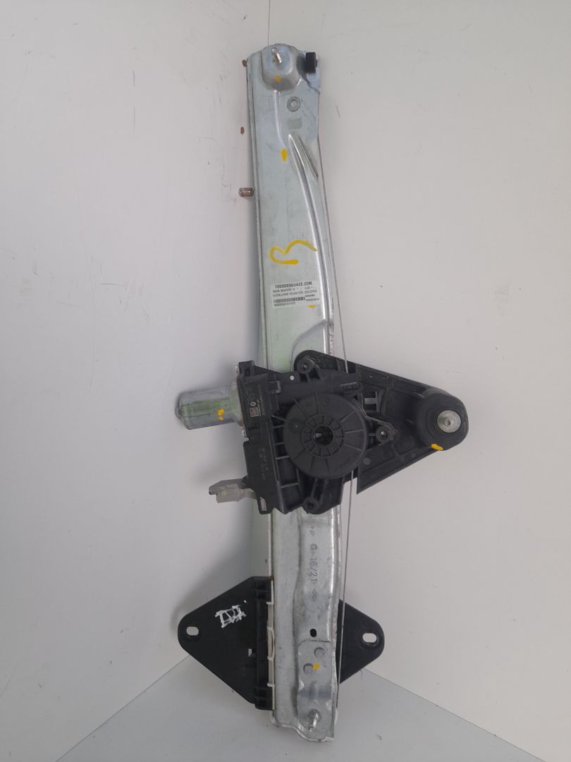 Elevalunas delantero izquierdo dacia sandero iii 