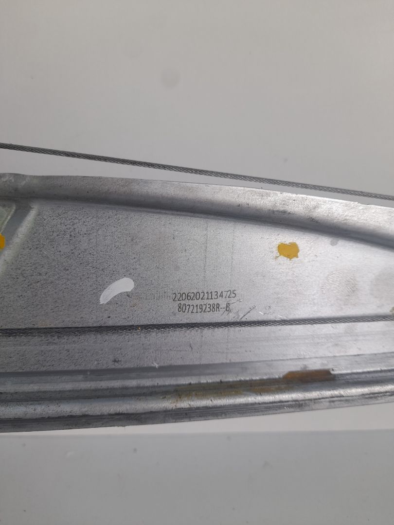 Elevalunas delantero izquierdo dacia sandero iii 