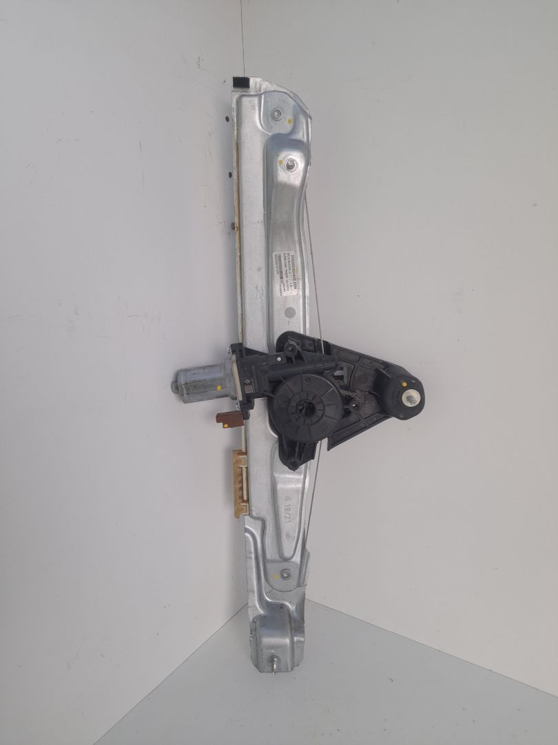 Elevalunas trasero izquierdo dacia sandero iii 