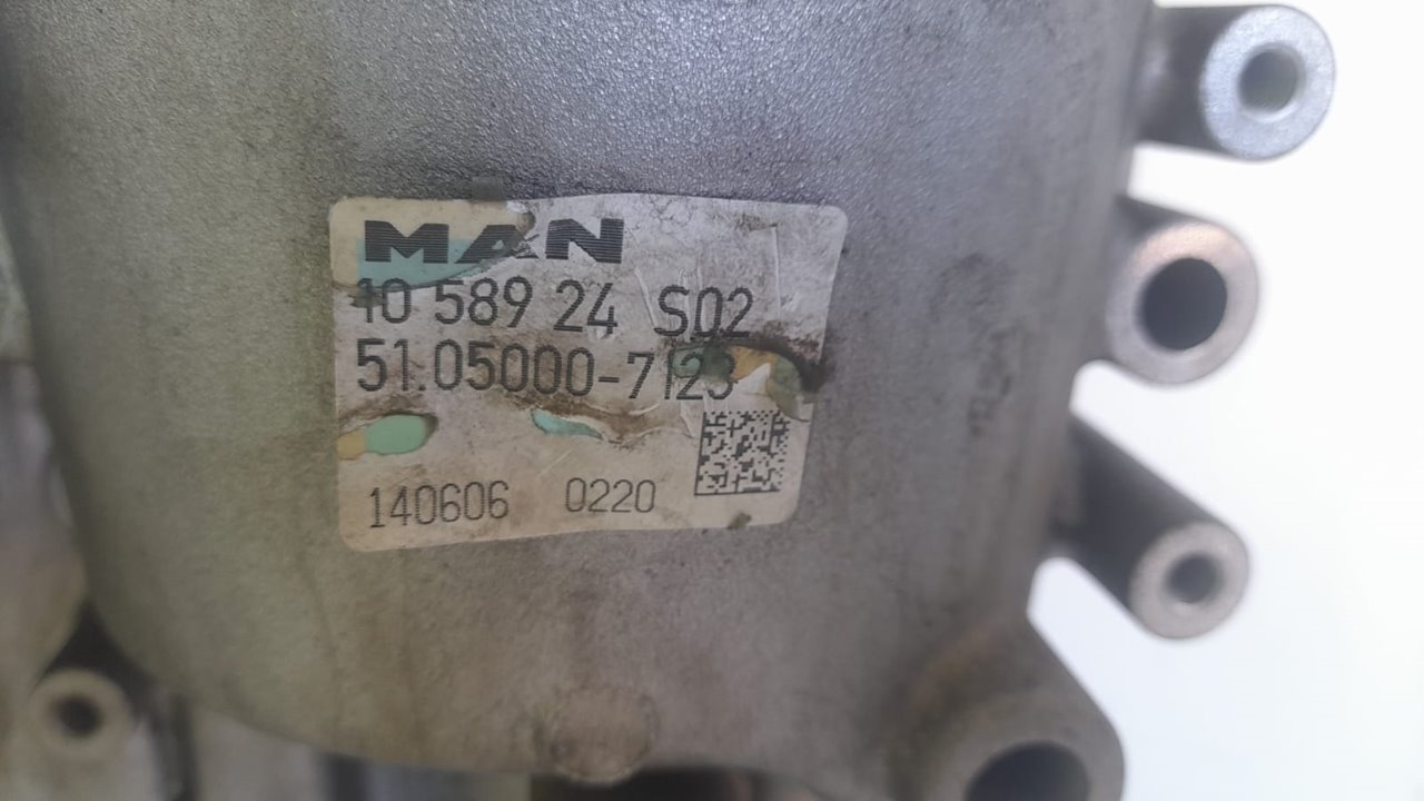 Enfriador aceite motor man tgx 18.xxx (2007) fg    4x2   bl xl