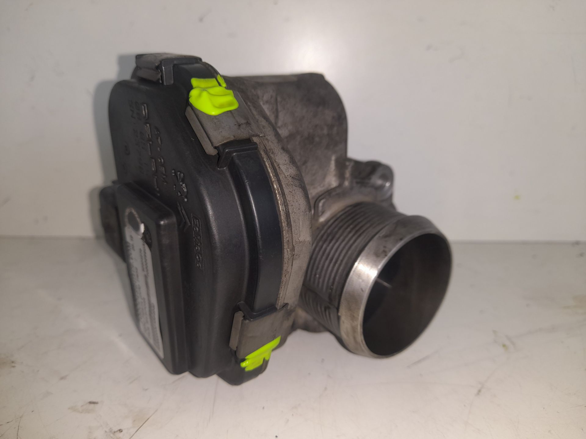 Caja mariposa ford fiesta (cnn) trend