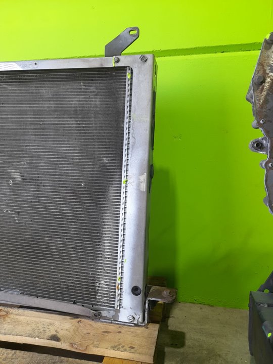 Radiador agua mercedes-benz  no identificado