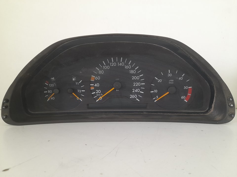 Cuadro instrumentos mercedes-benz clase e (bm 210) berlina 220 cdi (210.006)