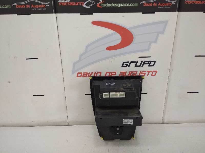 Mando calefaccion / aire acondicionado toyota corolla (e12) 2.0 d4d linea sol berlina
