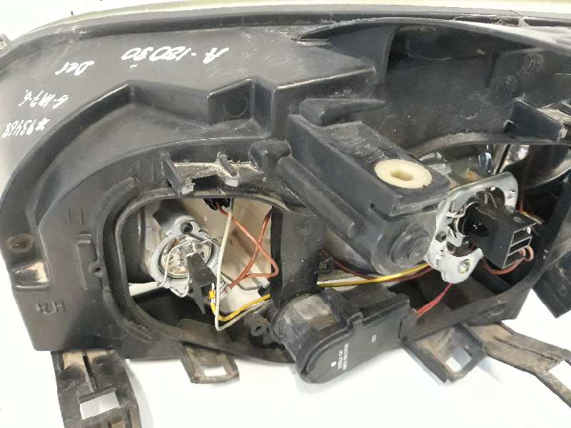 Faro derecho ford focus berlina (cap) ambiente (d)