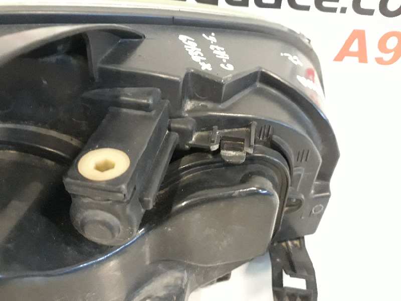 Faro izquierdo ford focus berlina (cap) ambiente (d)