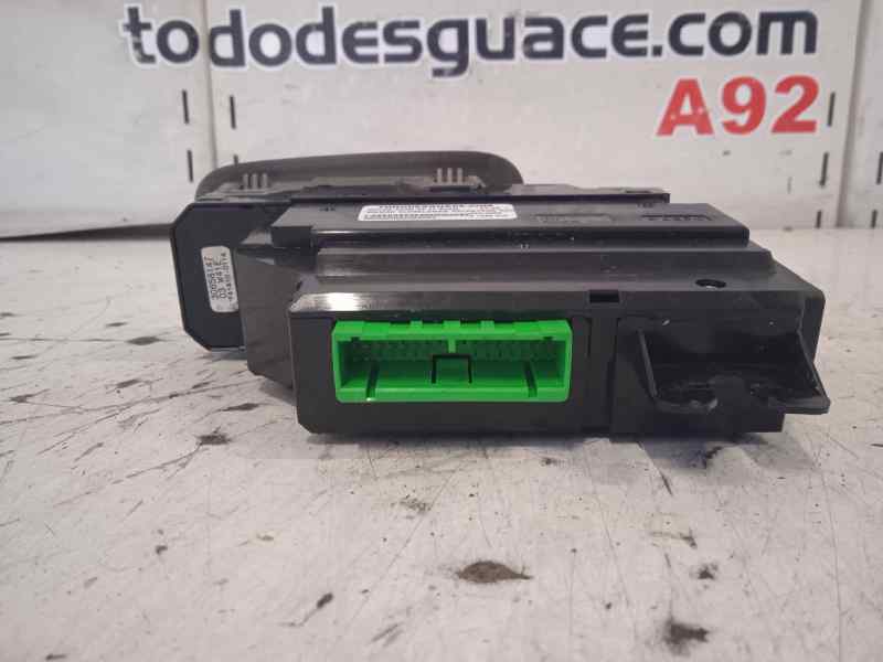 Mando elevalunas delantero derecho volvo xc90 d5 (7 sitze)
