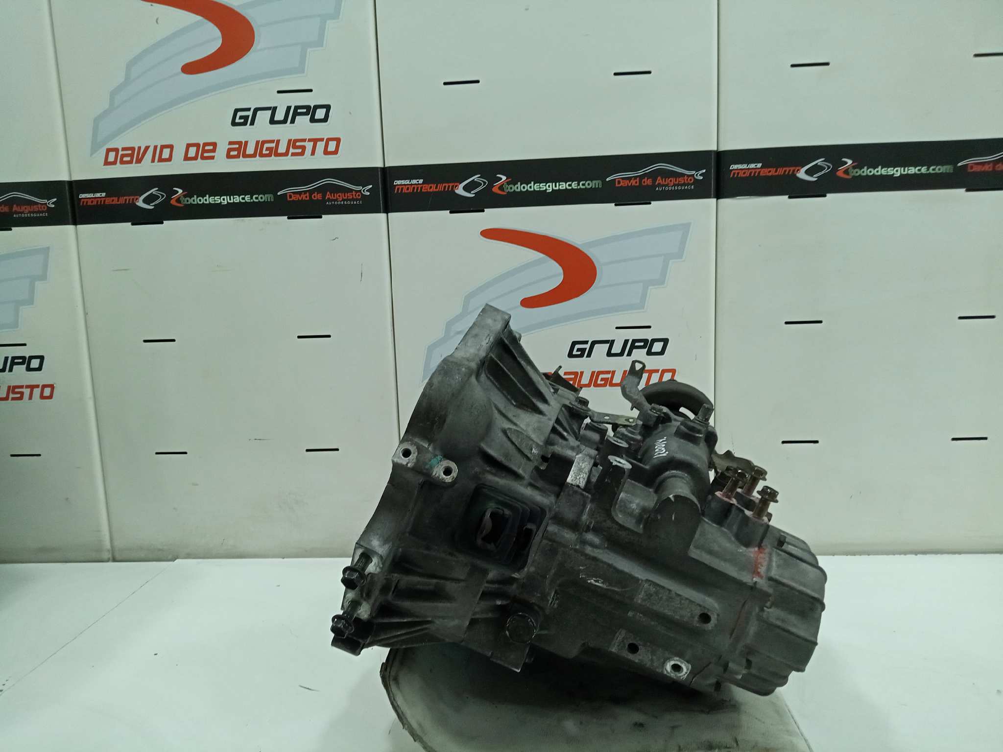 Caja cambios toyota corolla (e12) 1.6 linea luna berlina