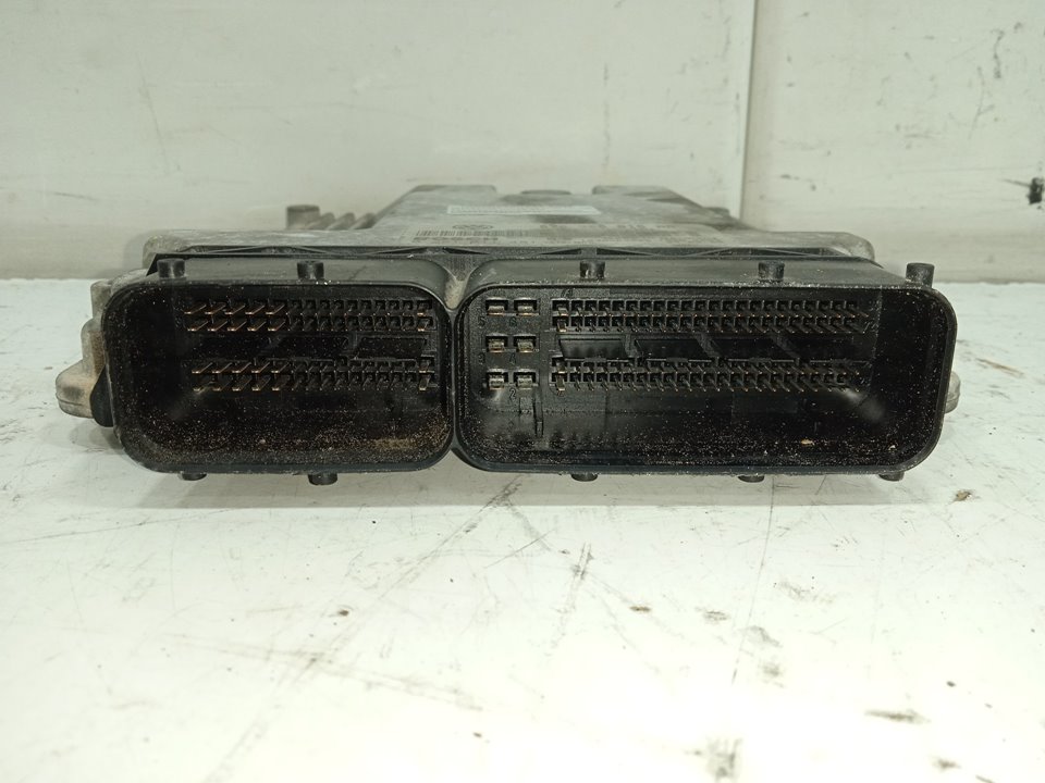 Centralita motor uce volkswagen touareg (7la) tdi v10