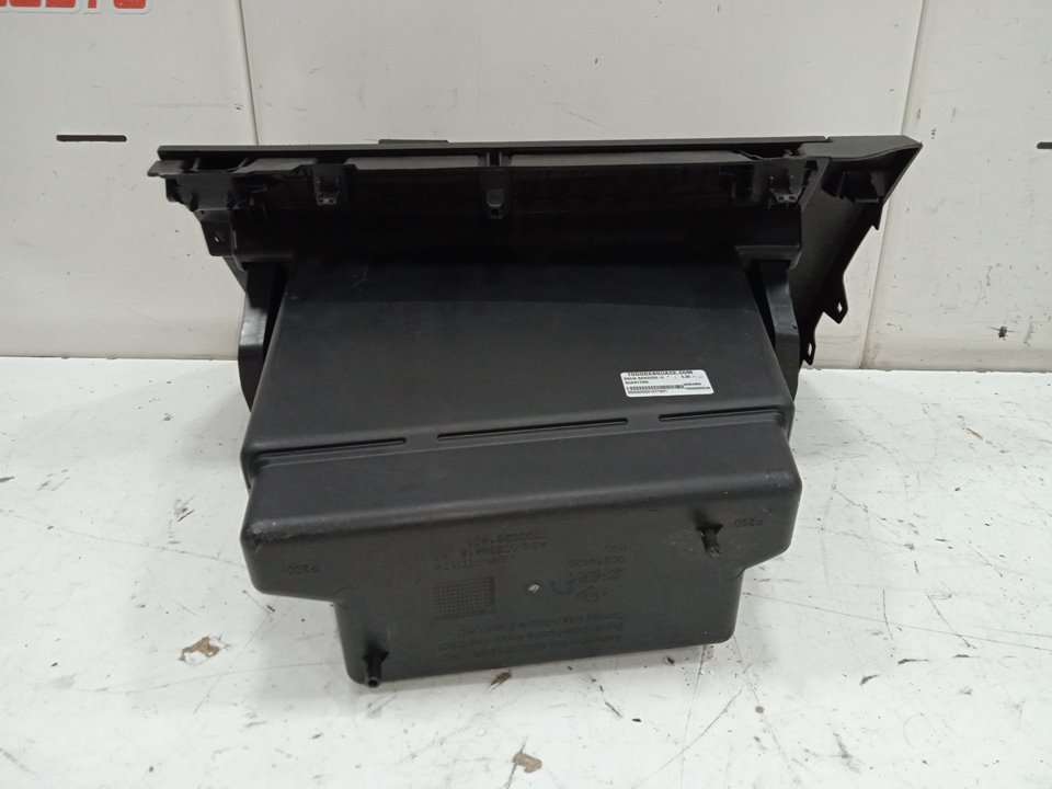 Guantera dacia sandero iii 