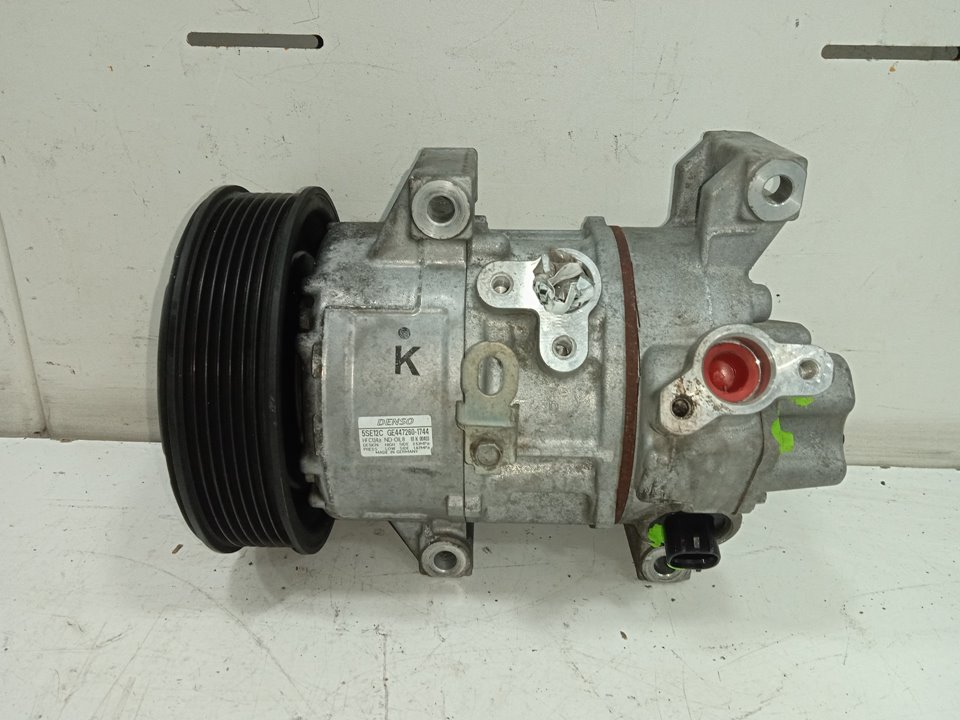 Compresor aire acondicionado toyota corolla verso (r1) 2.2 d4d luna