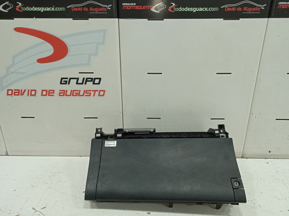 Guantera lexus ct (zwa10) 200h