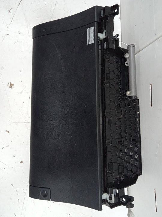 Guantera lexus ct (zwa10) 200h